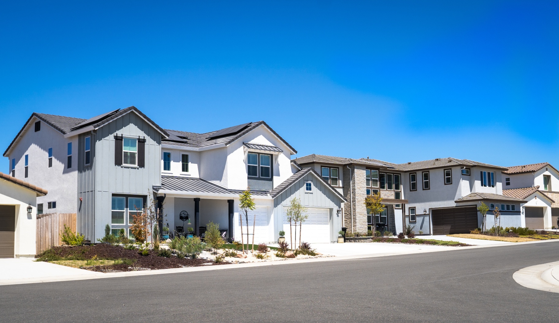 California neighborhood with detached single-family homes