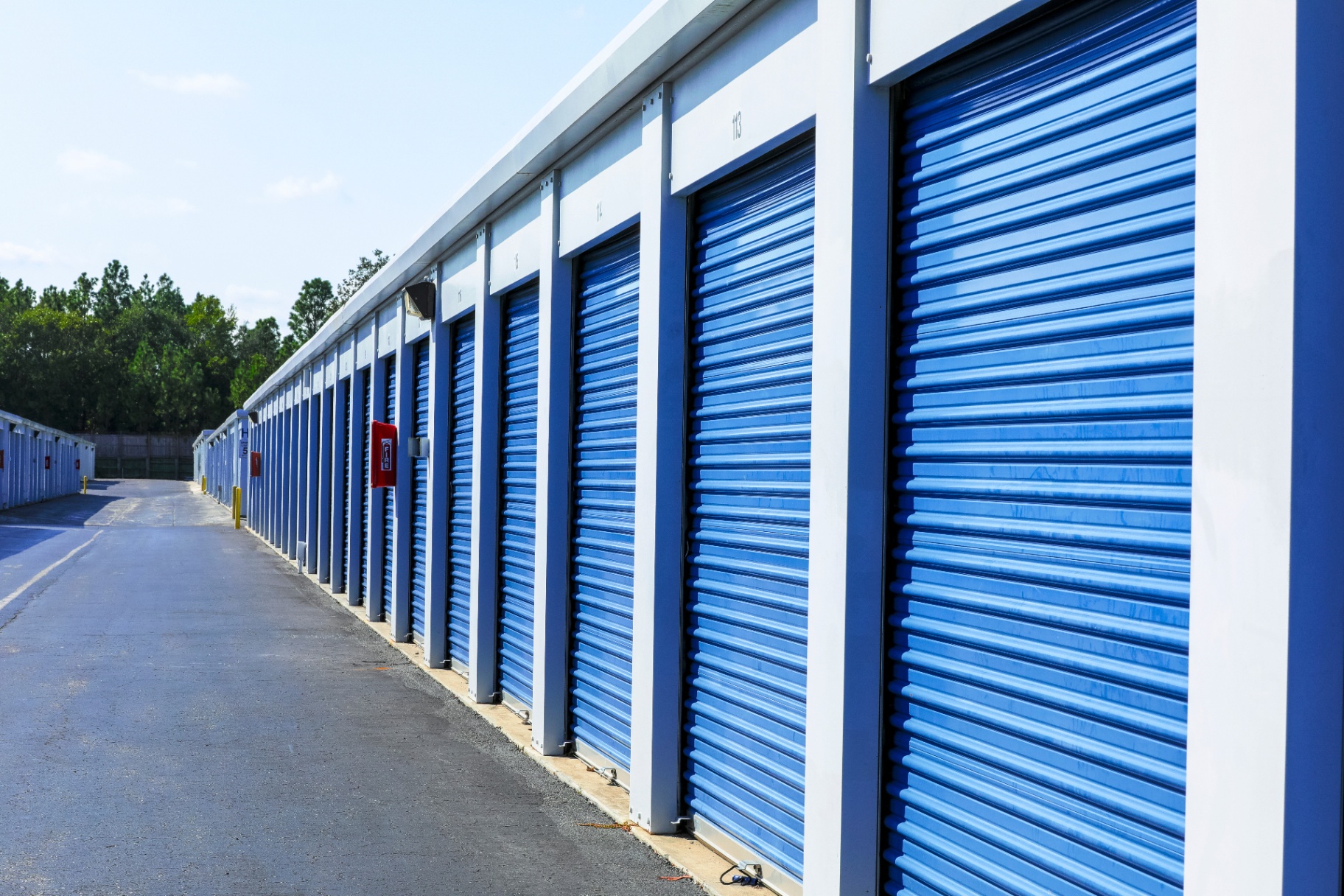 Industrial storage and flex property representing commercial brokerage